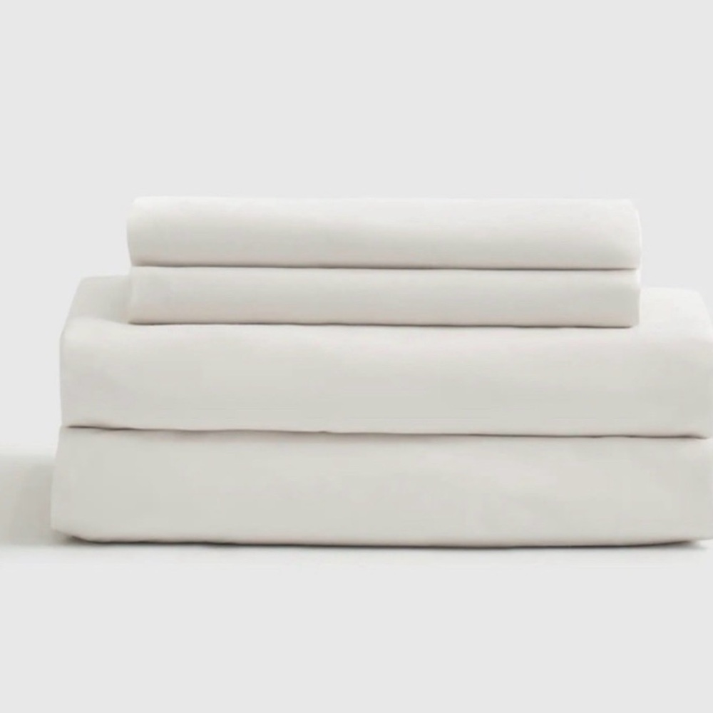 New Quince Cal King 100% Organic Cotton Sheet Set in White. 4 pieces Total.